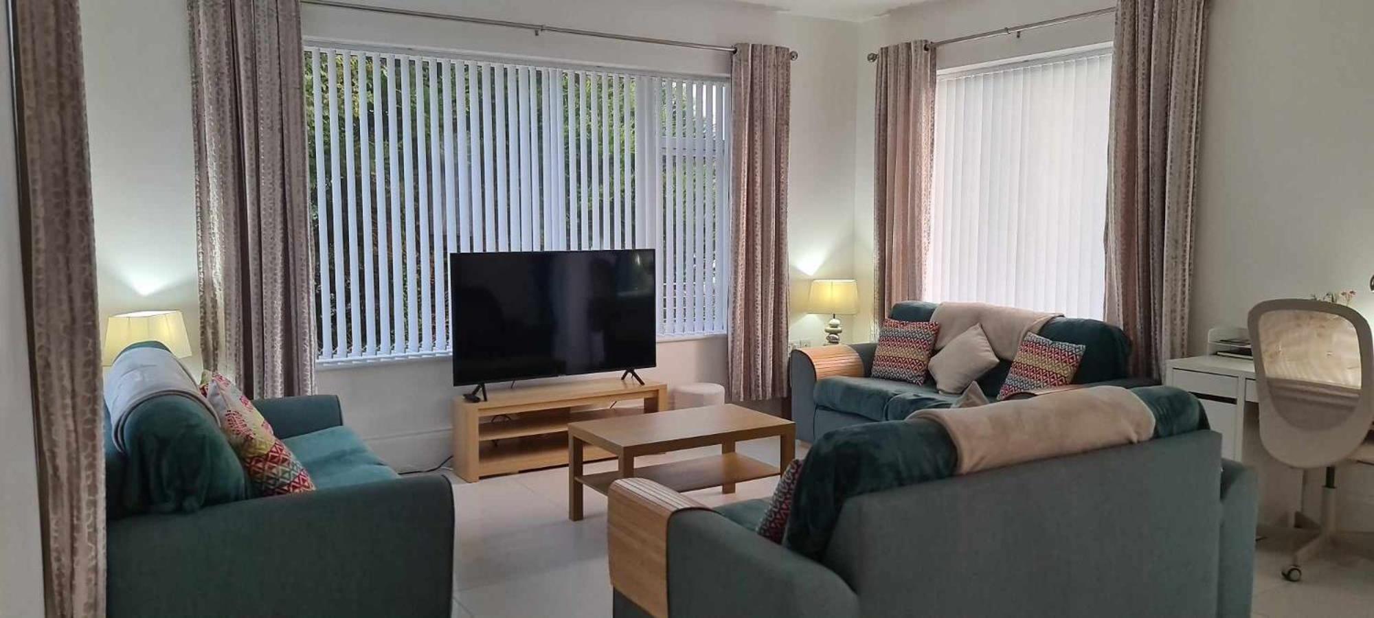 Annie's House With Thermal Health * Moville